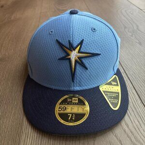 New Era Men's Blue and Navy Hat